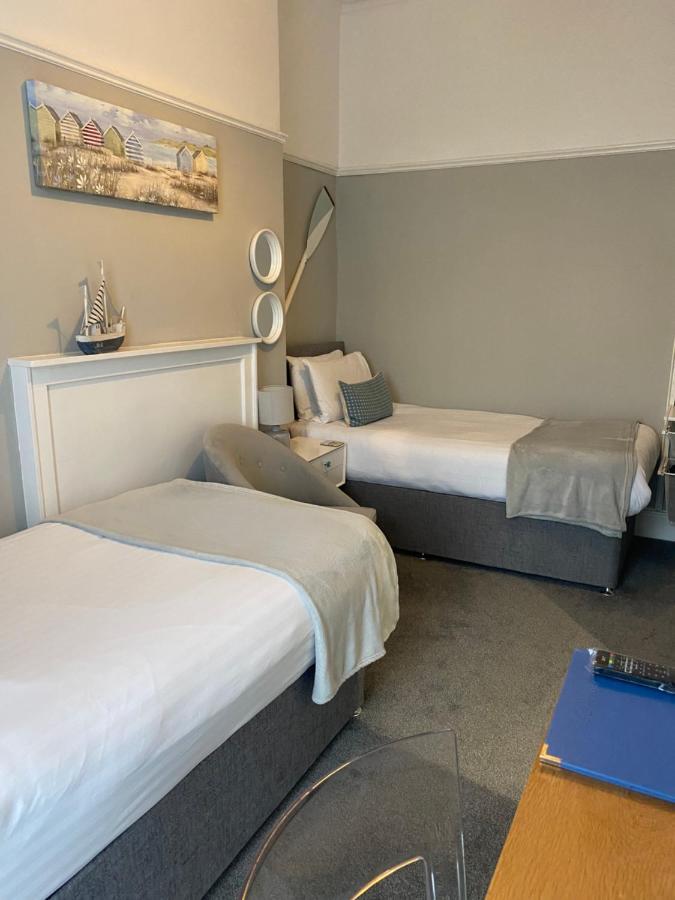 Beachside Guest House Лландидно Экстерьер фото